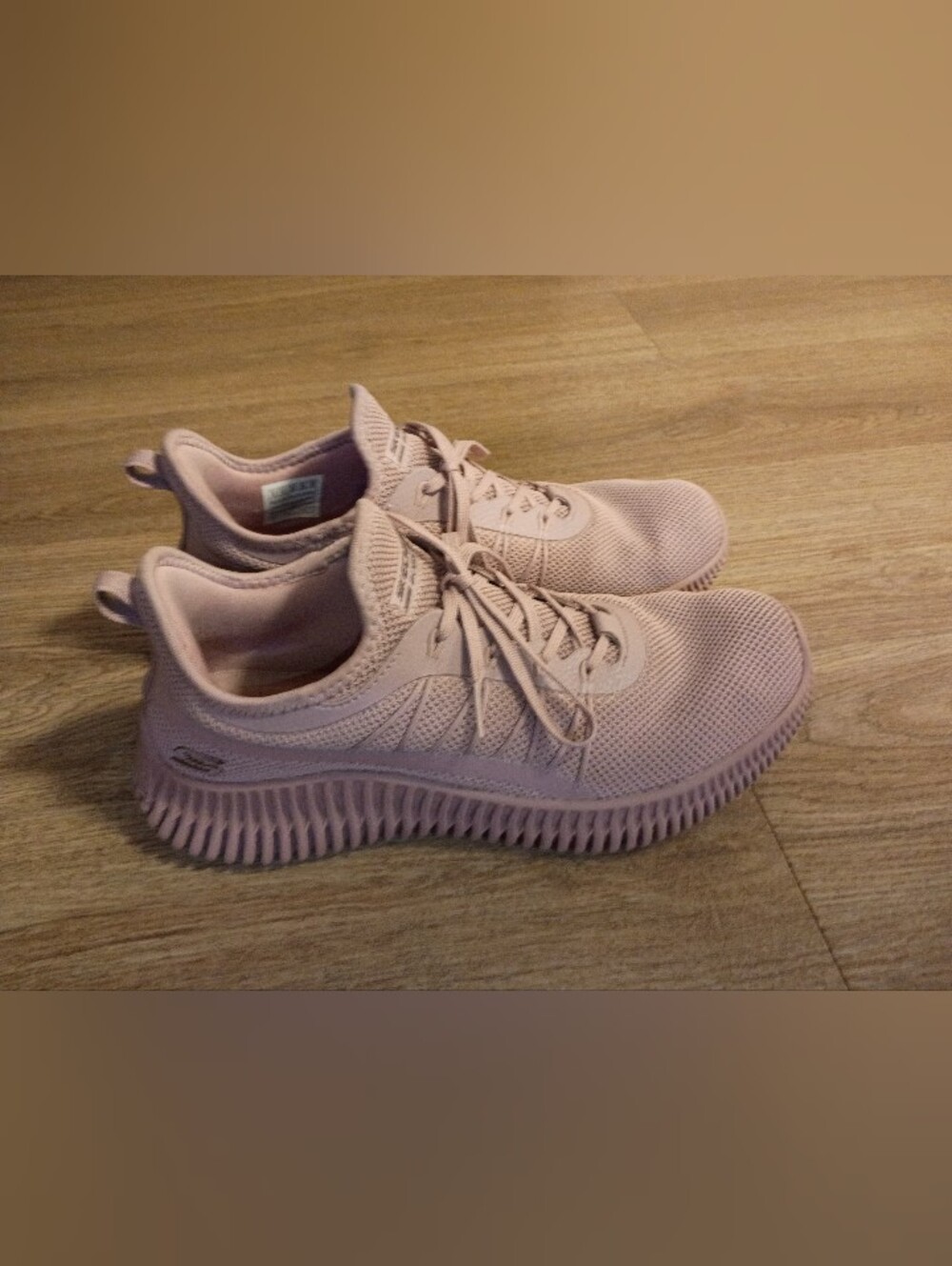 Women’s Bobs By Skechers Lightweight Knit Athletic Sneakers in Soft Pink